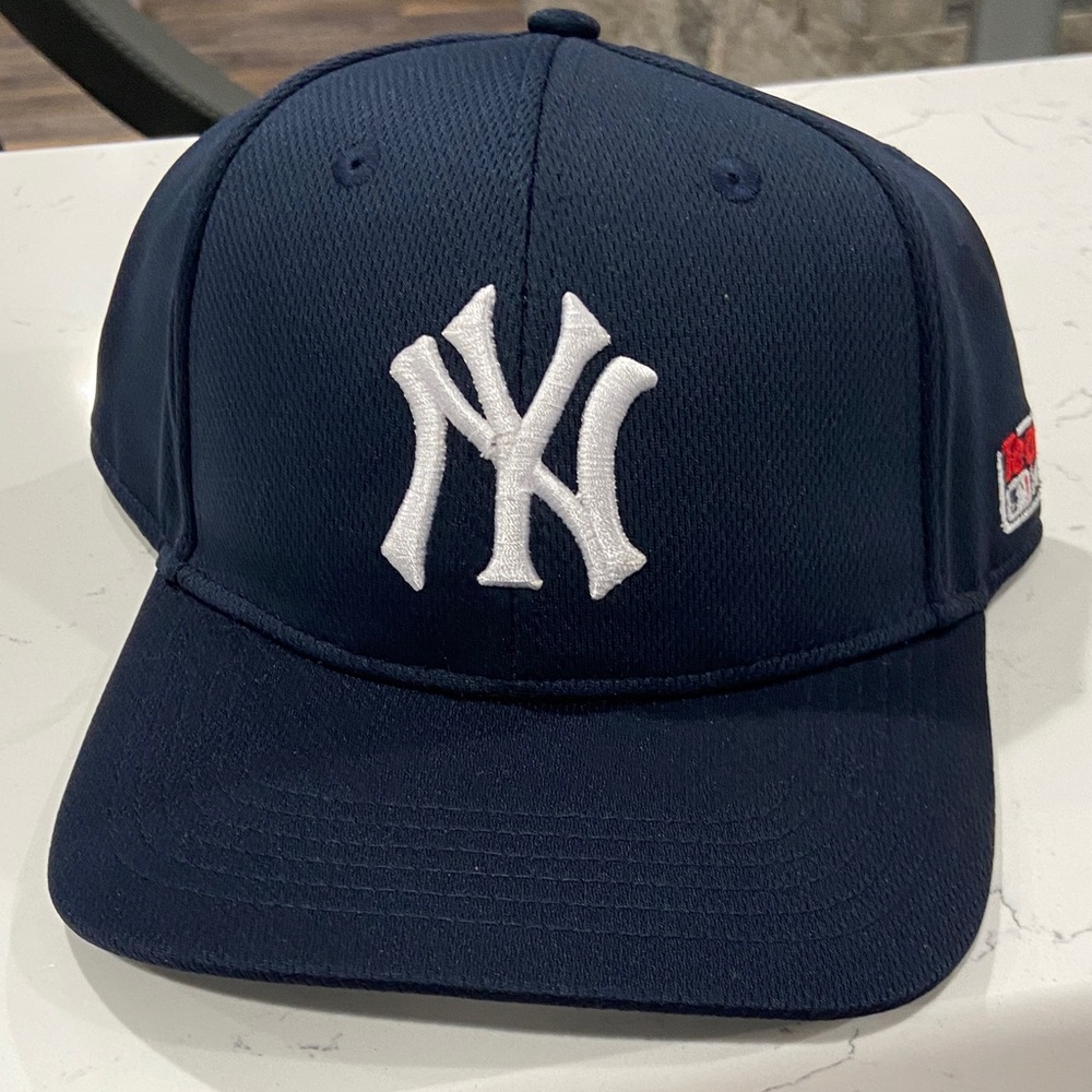 New York Yankees Navy Blue Cap